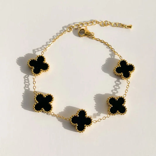 Aura mart  Midnight Clover